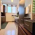 Modern And Cozy Apt In Darsena Area