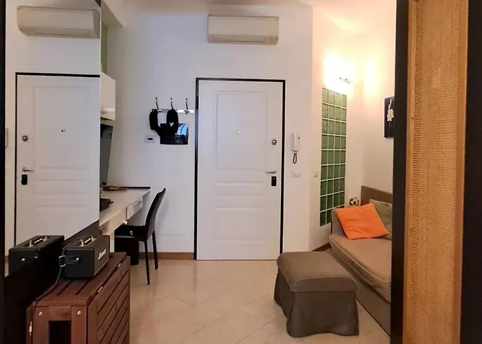Modern And Cozy Apt In Darsena Area
