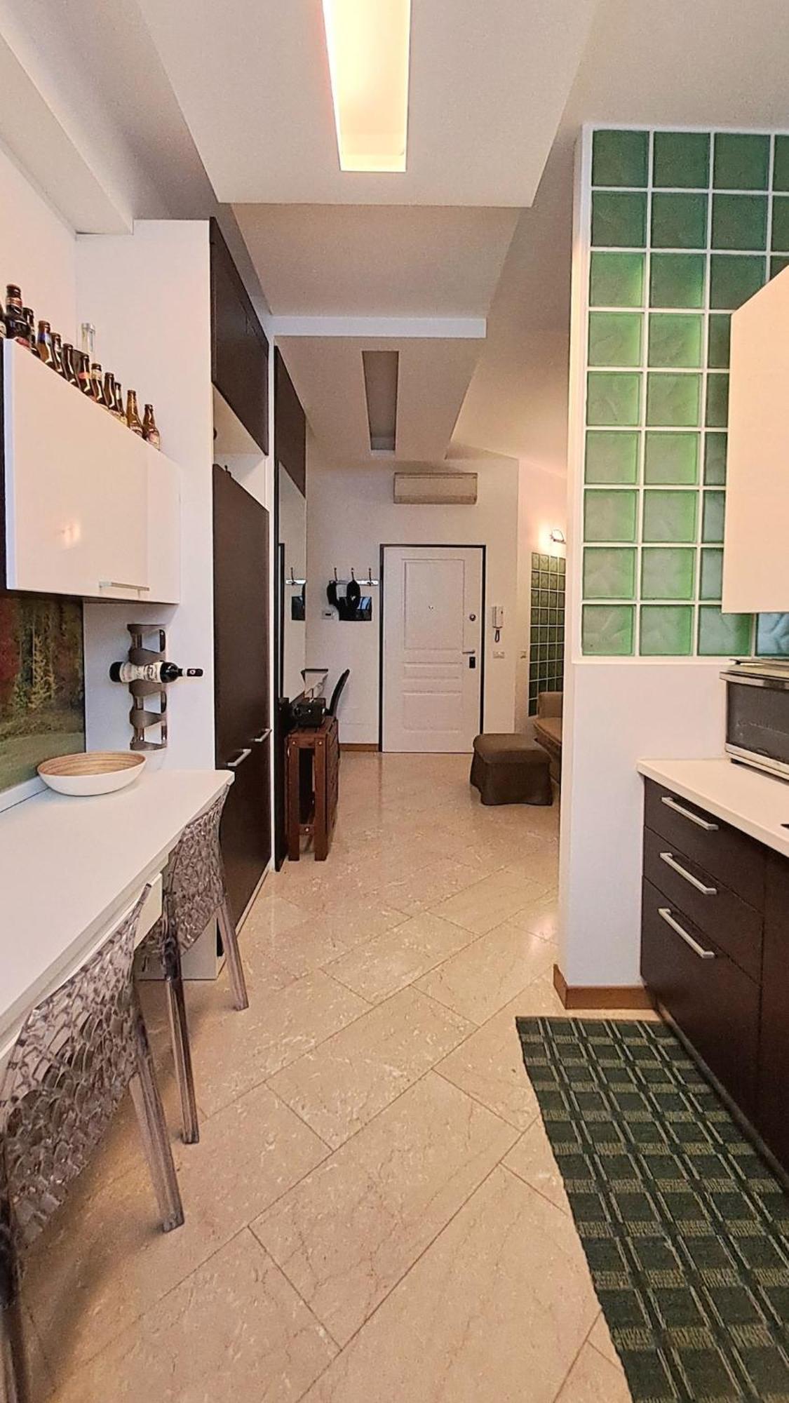 Modern And Cozy In Darsena Area Apartment